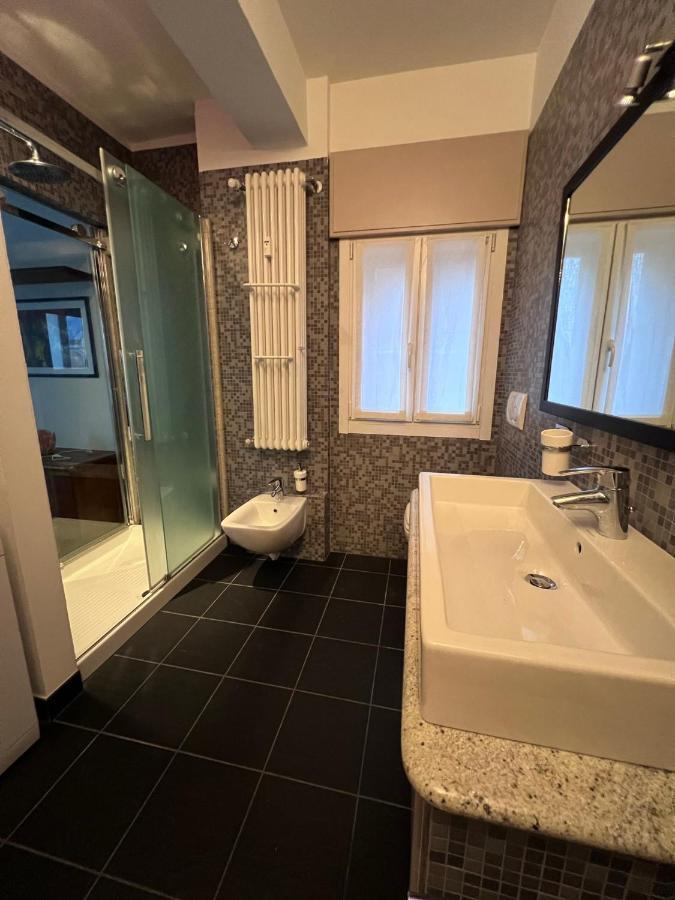 Casa Vacanze Attico Sul Lago Di Lecco, A Due Passi Dal Centro Con Posto Auto Ngoại thất bức ảnh